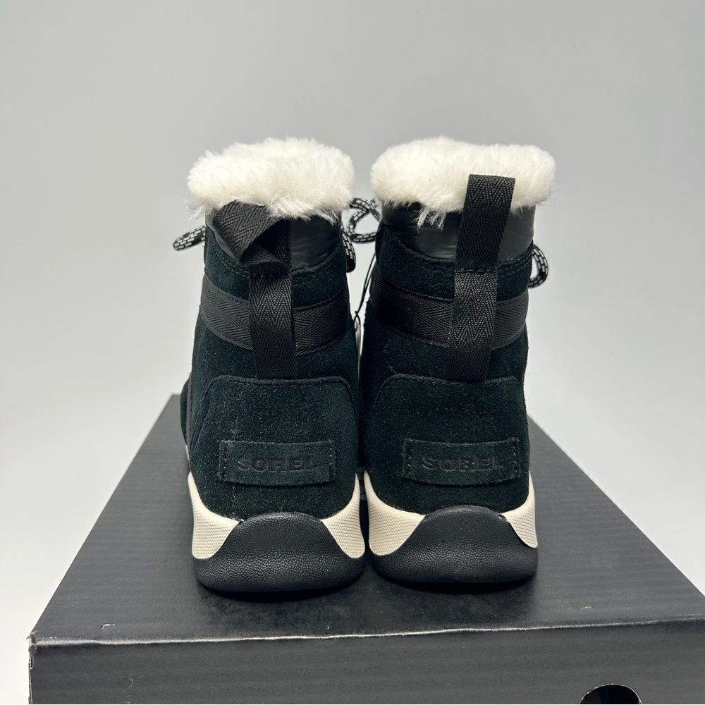 Sorel Whitney Flurry Boots
Size 11 NEW! - Picture 4 of 8